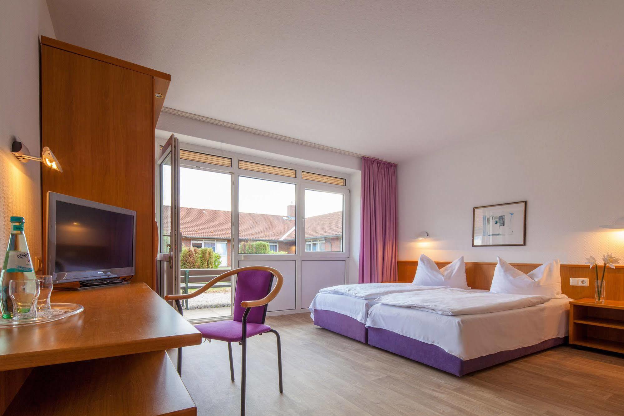 Motel Stralsund Eksteriør bilde