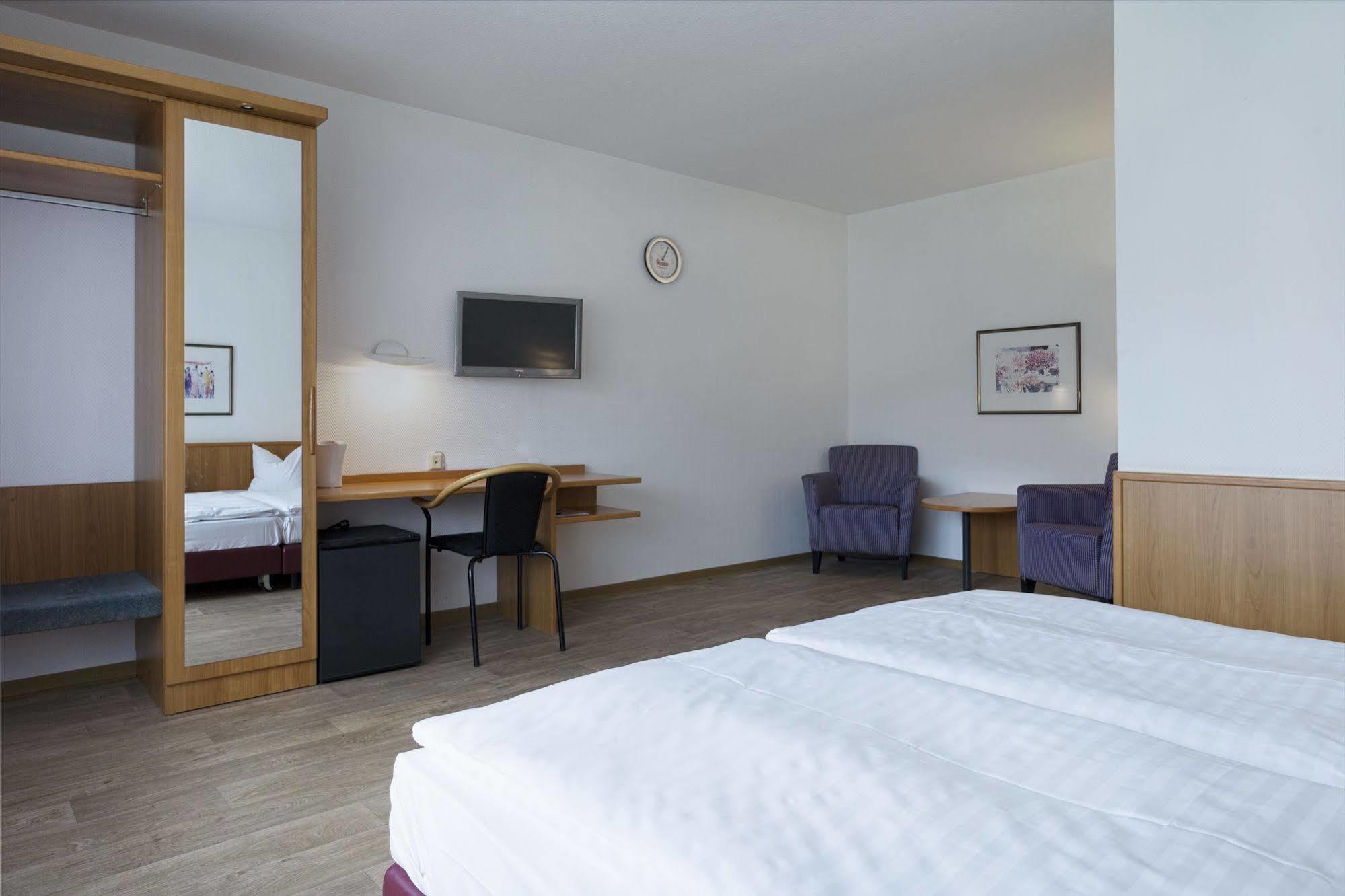 Motel Stralsund Eksteriør bilde