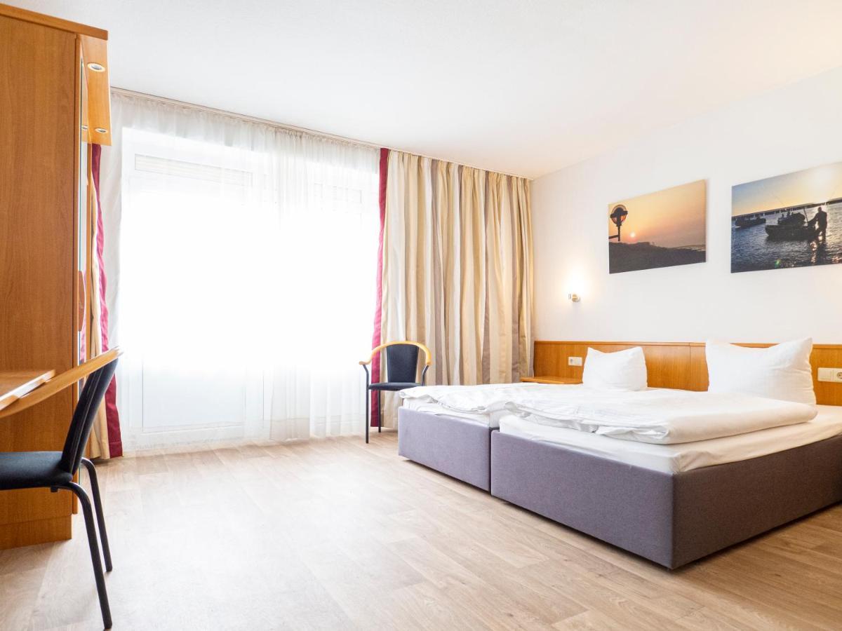 Motel Stralsund Eksteriør bilde